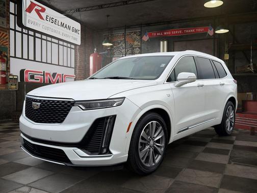Crystal White Tricoat 2021 Cadillac XT6 Premium Luxury FWD