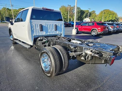 2026 GMC Sierra 3500 SLE