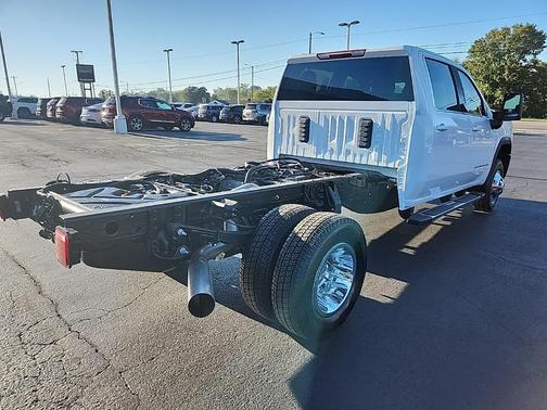 2026 GMC Sierra 3500 SLE