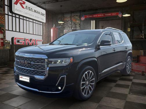 2022 GMC Acadia Denali