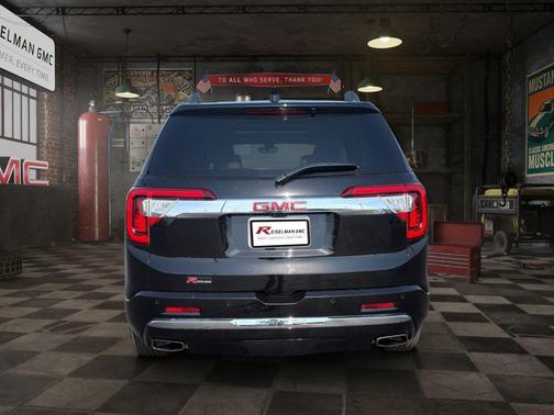 2022 GMC Acadia Denali