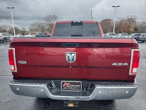 2018 RAM 3500 Laramie Crew Cab 4x4 6'4' Box