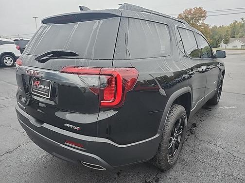 2021 GMC Acadia AWD AT4