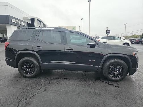 2021 GMC Acadia AWD AT4