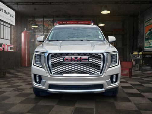 Pearl Beige Metallic 2023 GMC Yukon Denali