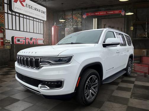 2022 Jeep Wagoneer Series III 4x4