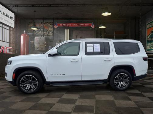 2022 Jeep Wagoneer Series III 4x4