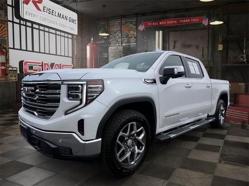 2023 GMC Sierra 1500 SLT