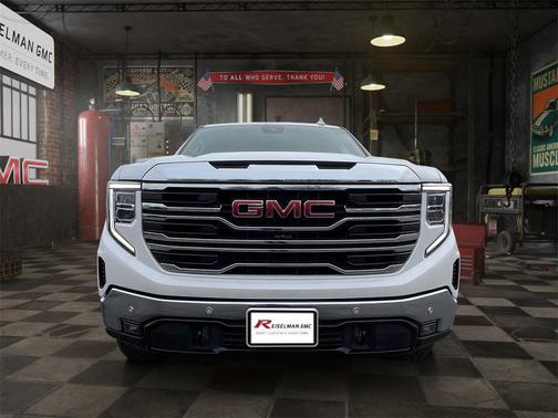 2023 GMC Sierra 1500 SLT