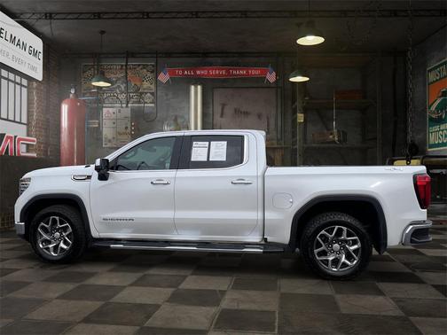 2023 GMC Sierra 1500 SLT