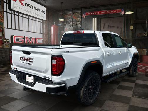 Summit White 2026 GMC Canyon Elevation
