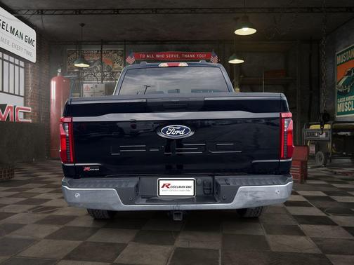 Agate Black Metallic 2025 Ford F-150 XLT