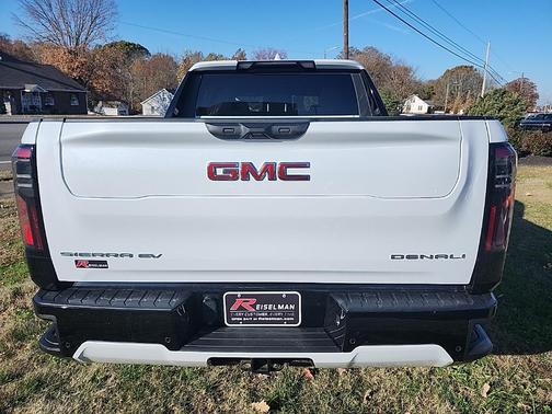 2026 GMC Sierra EV Extended Range Denali