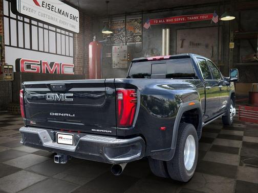 Onyx Black 2025 GMC Sierra 3500 Denali
