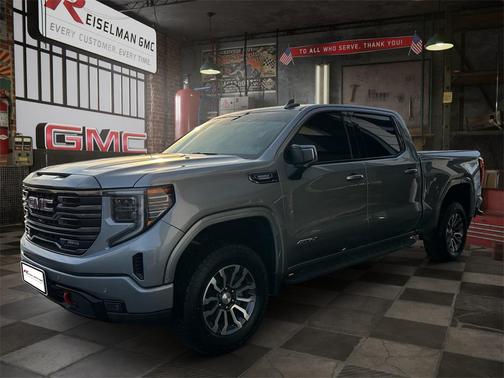 2023 GMC Sierra 1500 AT4