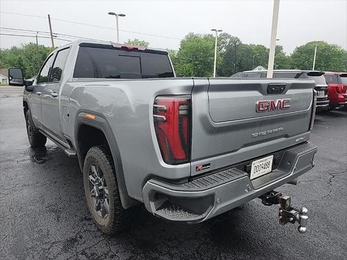 2025 GMC Sierra 2500 AT4