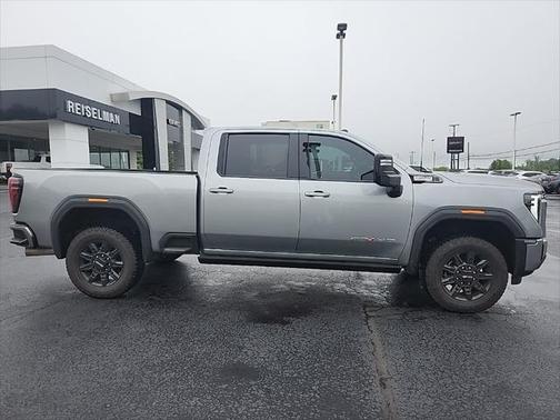 2025 GMC Sierra 2500 AT4