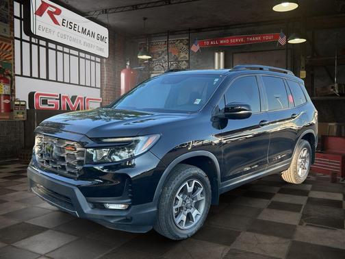 Crystal Black Pearl 2023 Honda Passport AWD TrailSport