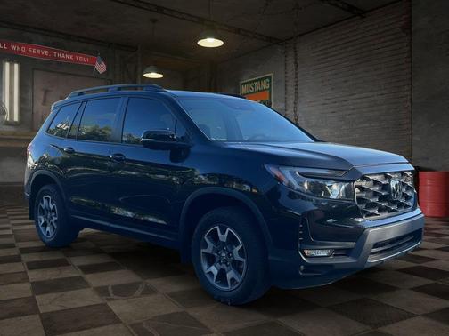 Crystal Black Pearl 2023 Honda Passport AWD TrailSport