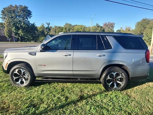 2026 GMC Yukon 4WD AT4