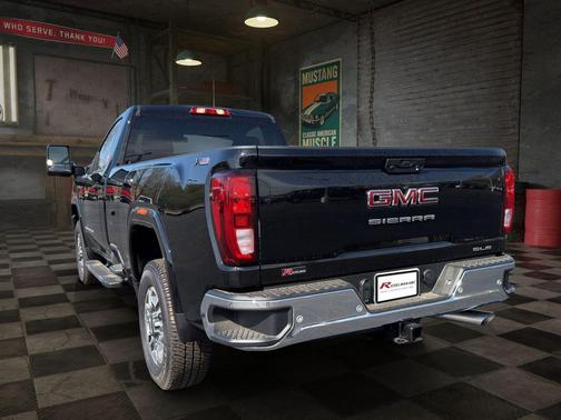 Onyx Black 2026 GMC Sierra 2500 SLE