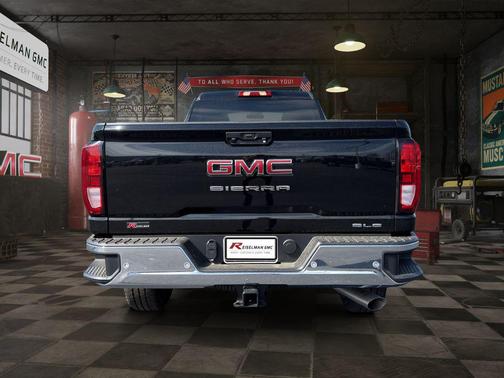 Onyx Black 2026 GMC Sierra 2500 SLE