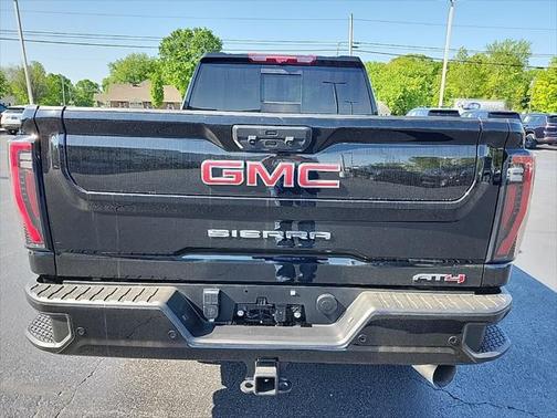 2024 GMC Sierra 2500 AT4