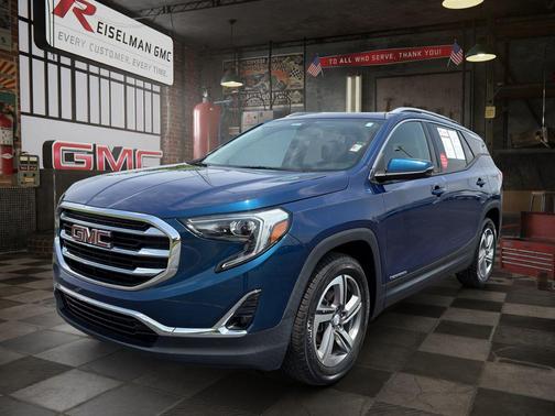Blue Emerald Metallic 2019 GMC Terrain SLT