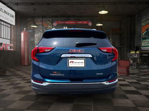 Blue Emerald Metallic 2019 GMC Terrain SLT