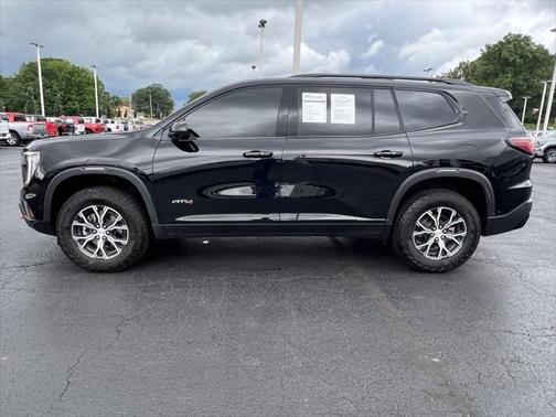 2024 GMC Acadia AT4