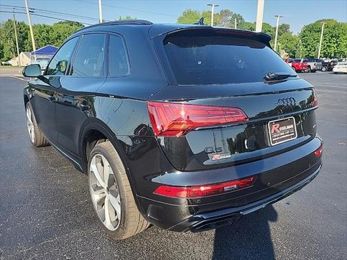 2025 Audi Q5 45 S line Premium Plus