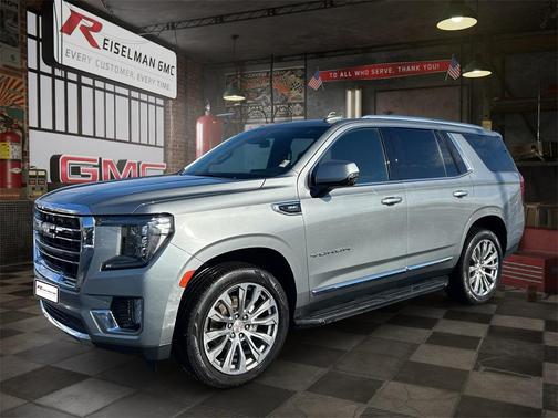2023 GMC Yukon SLT