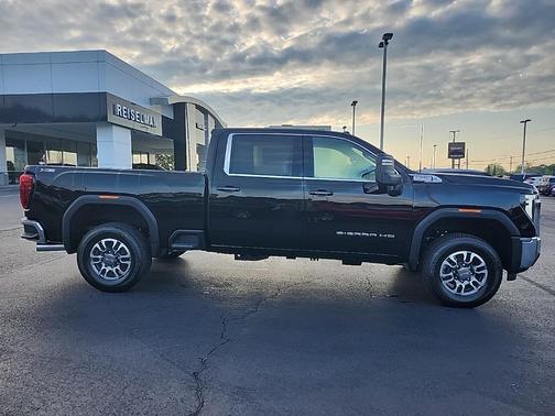 2025 GMC Sierra 2500 SLE