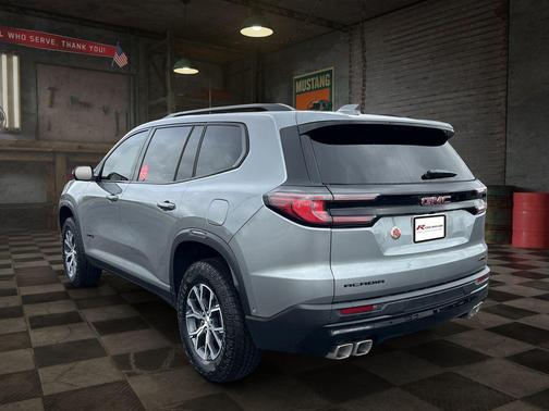 2026 GMC Acadia AT4 AWD
