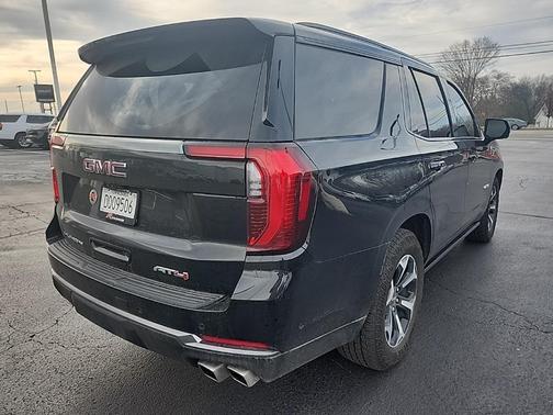 2025 GMC Yukon 4WD AT4