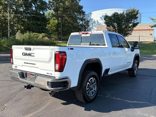 Summit White 2026 GMC Sierra 2500 SLE