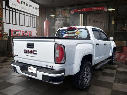 Summit White 2022 GMC Canyon AT4