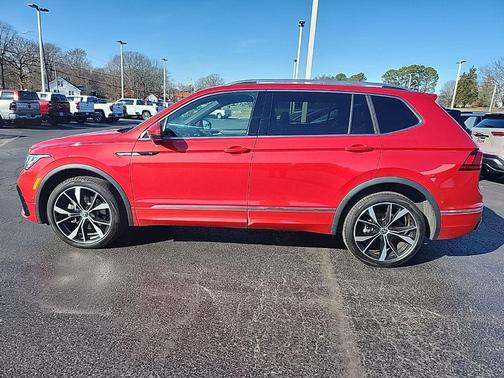 2024 Volkswagen Tiguan 2.0T SEL R-Line 4MOTION