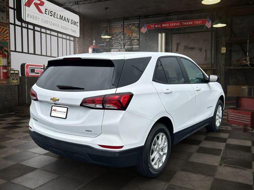 Summit White 2024 Chevrolet Equinox LS