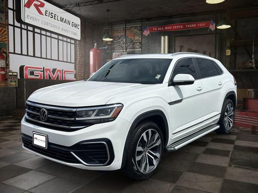 Pure White 2020 Volkswagen Atlas Cross Sport 3.6L V6 SEL 4MOTION