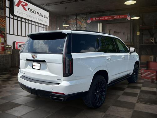 Crystal White Tricoat 2025 Cadillac Escalade Sport Platinum