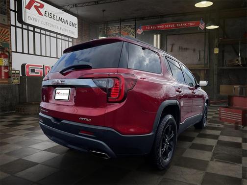 2021 GMC Acadia AWD AT4