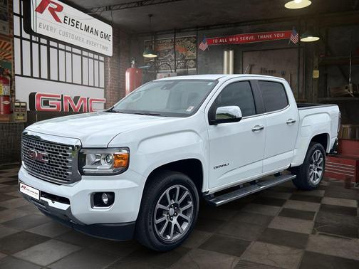 Summit White 2018 GMC Canyon Denali