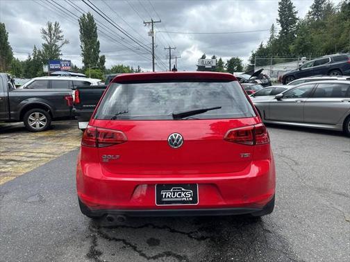 2016 Volkswagen Golf TSI SE 4-Door