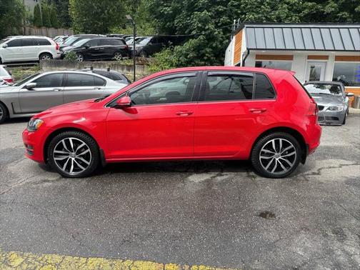 2016 Volkswagen Golf TSI SE 4-Door