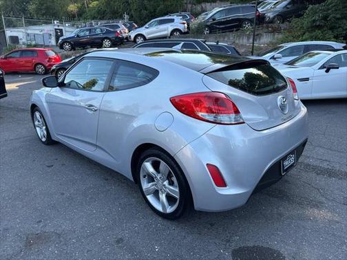2015 Hyundai Veloster Base