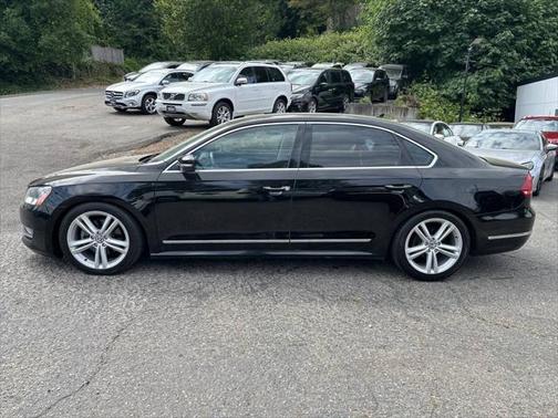 2014 Volkswagen Passat 1.8T Auto SEL Premium