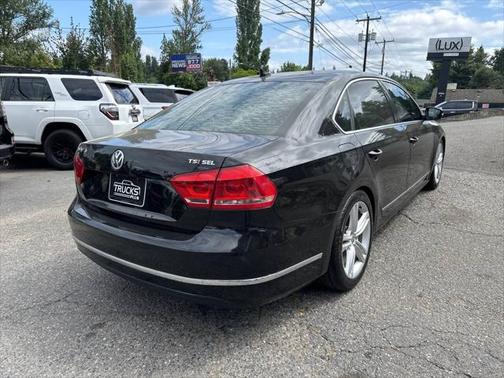 2014 Volkswagen Passat 1.8T Auto SEL Premium