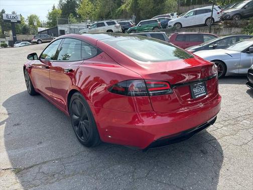 2022 Tesla Model S Base