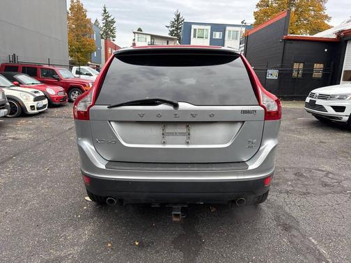 2013 Volvo XC60 T6 Premier Plus